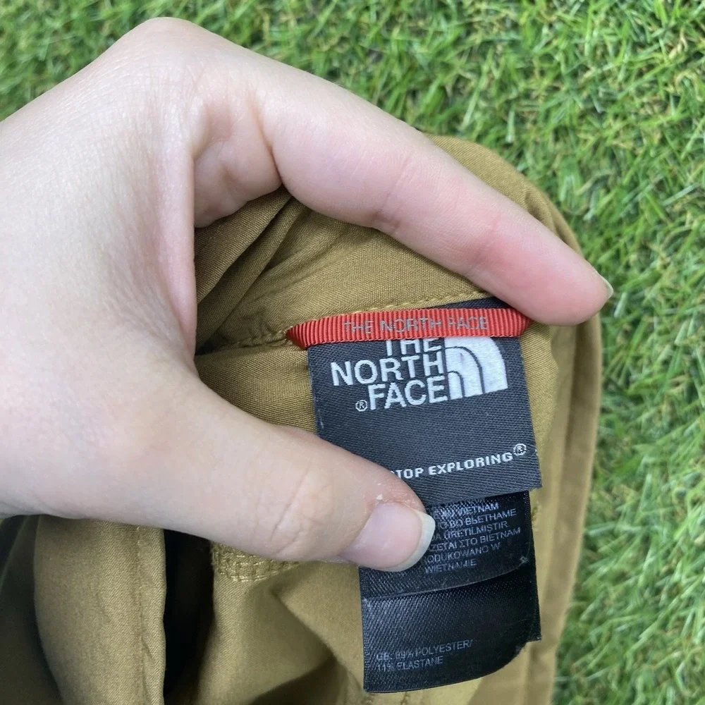 North Face Shorts Mens 30 x9